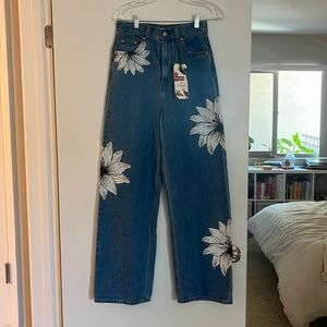 Farm Rio + Levi’s High Loose Floral Jeans
